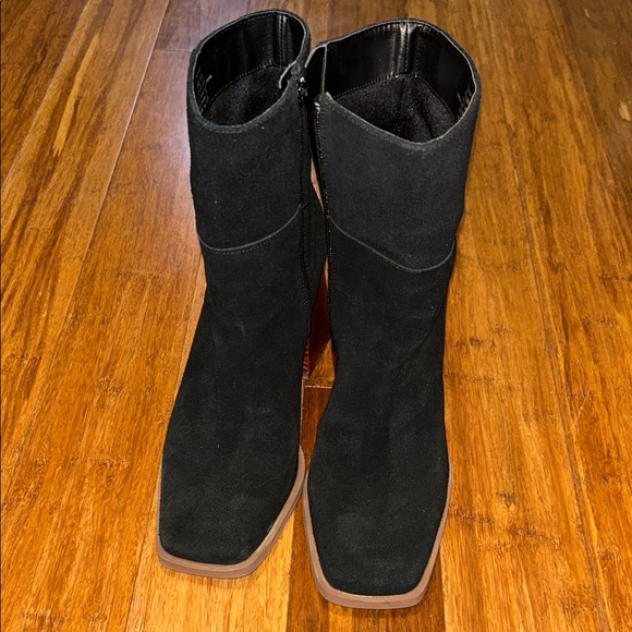 Crown Vintage Black Block Heeled Boots - Picture 9 of 9